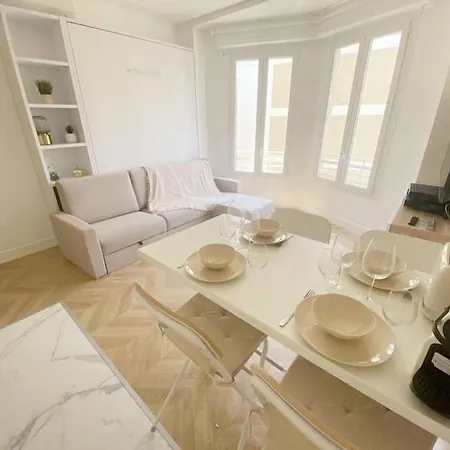 아파트 2p Idealement Place Les Pins 주앙레핑